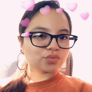 Meet your Posher, Gabriela